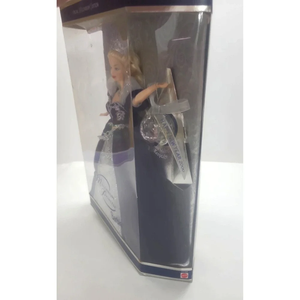 SPECIAL EDITION Mattel 2000 Millennium Princess Barbie Doll (Damage Box)Keepsake